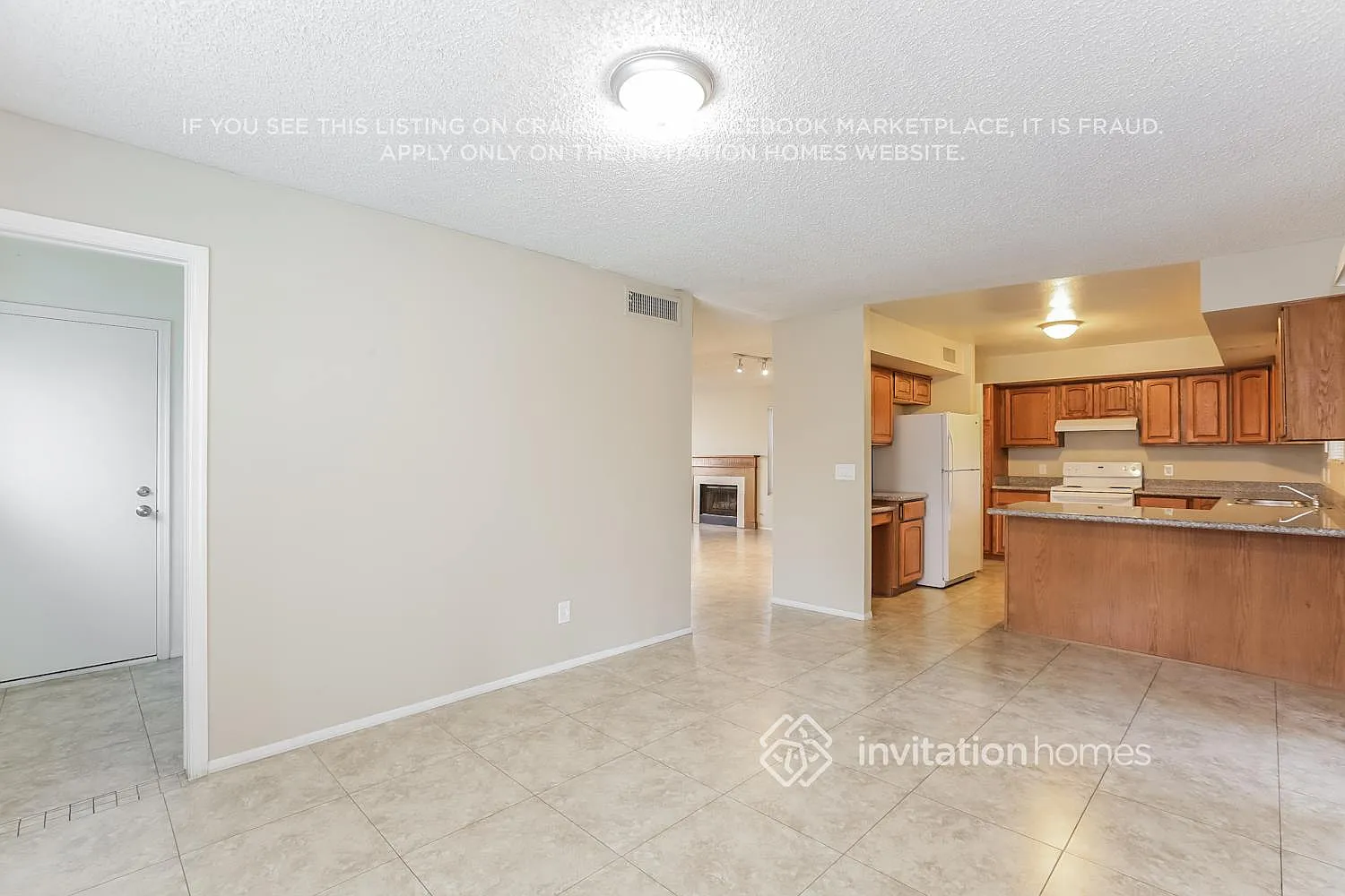 4461 W Yorkshire Dr Glendale, AZ 85308 — Photo 4