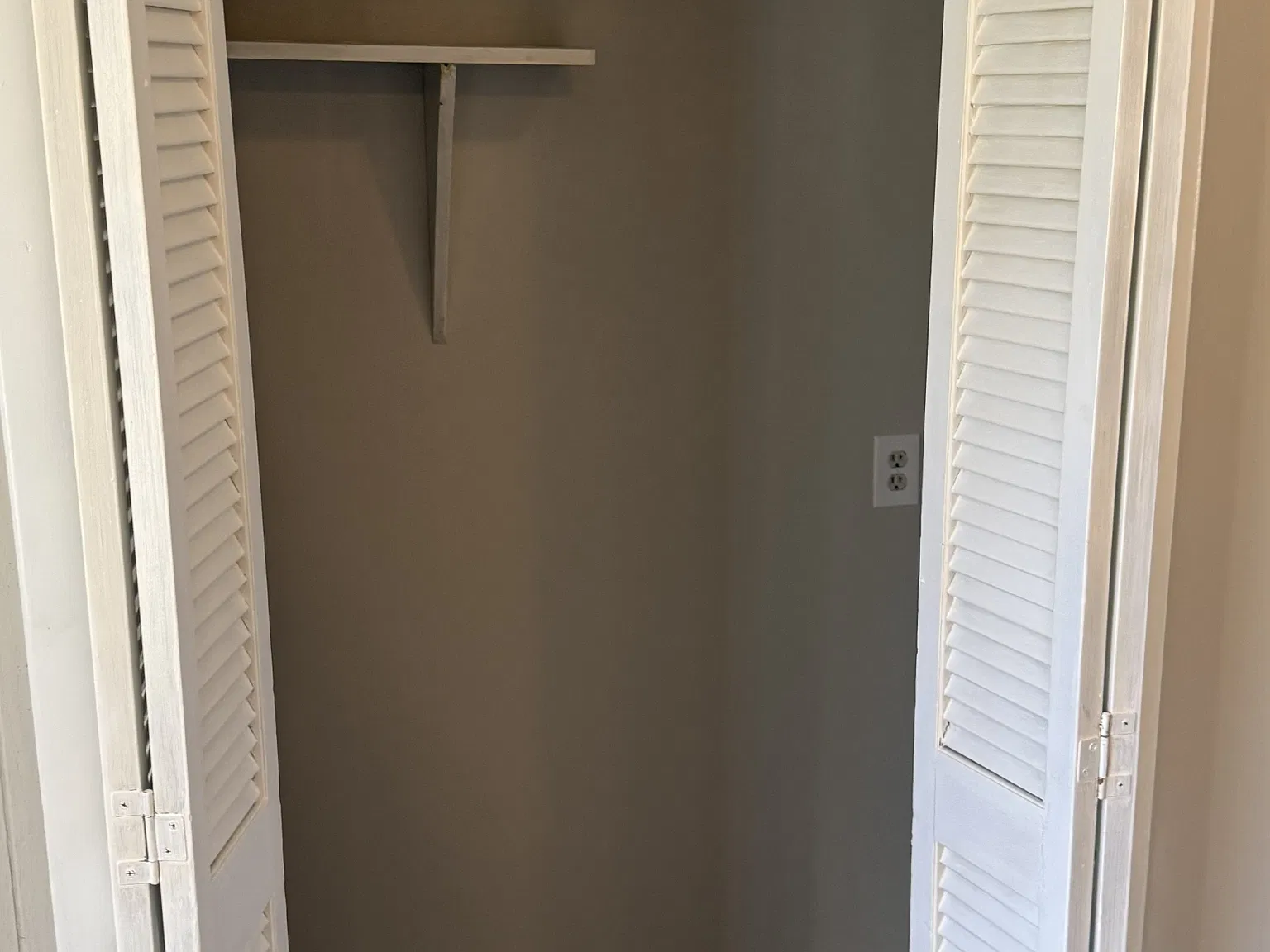 1006 Pattie Ln - 1 — Photo 4