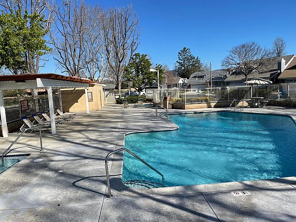 4th image of 25801 Espinoza Dr