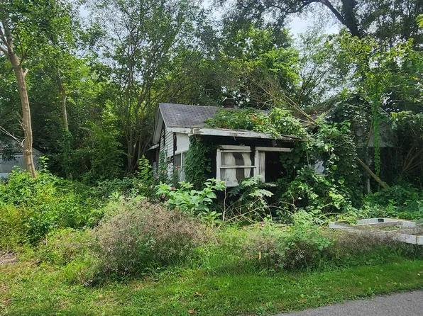 7985 Washington St, Clifford, IN 47226