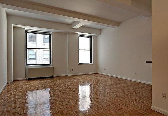 5th image of 102 Greenwich St #6D