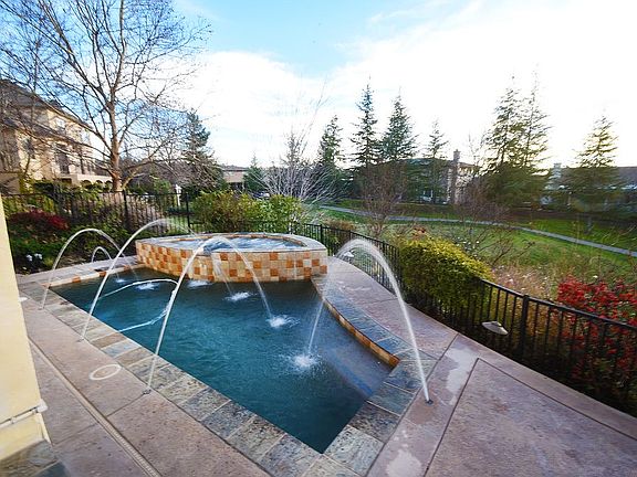 5th image of 3705 Stone Temple Ct