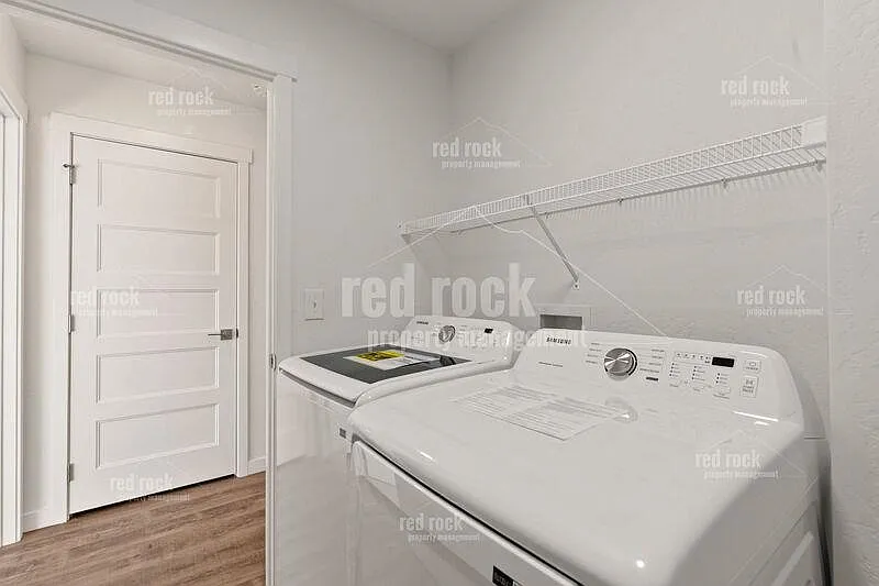 2 bed, $1,899 — Photo 3
