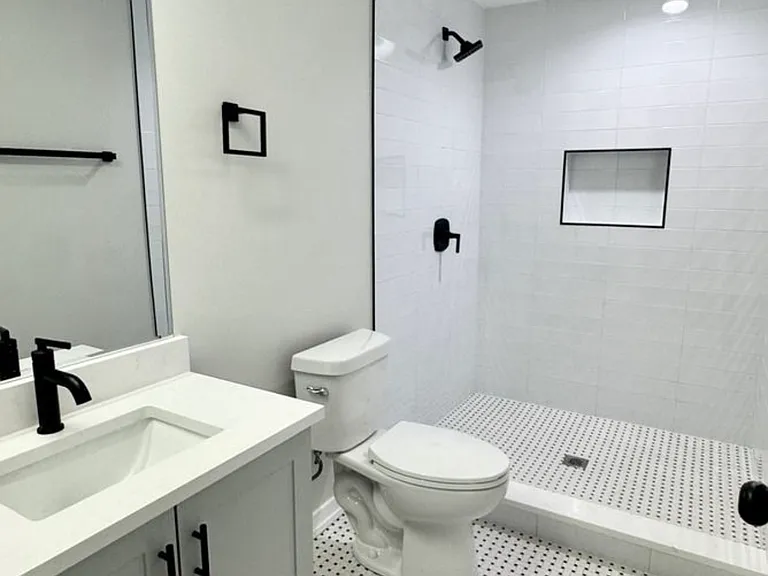 1110 W Marquette Rd #1 — Photo 8