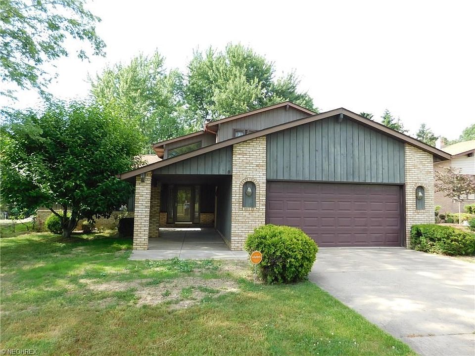 1st image of 4895 Lindsey Ln