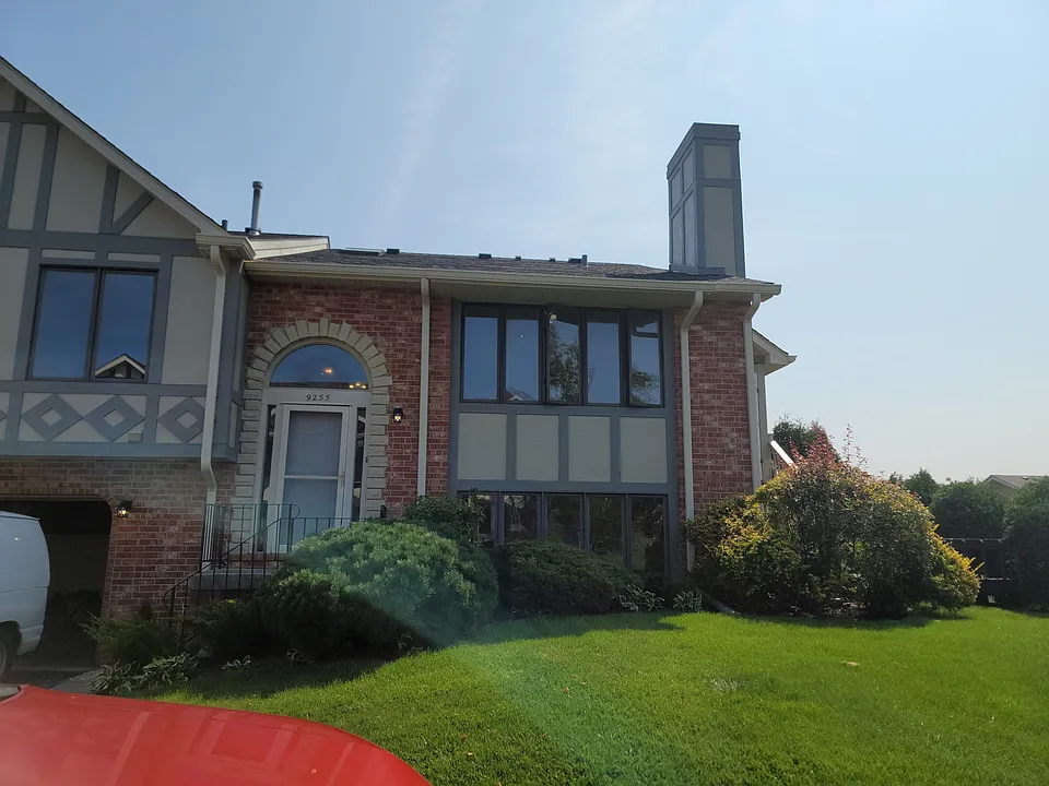 9255 Windsor Pkwy