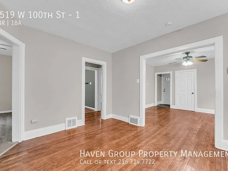 3519 W 100th St #1 — Photo 7