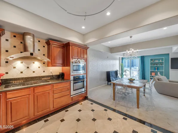 200 W 2nd St APT 705, Reno, NV 89501