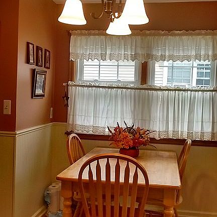 3rd image of 52 Elmview Ave