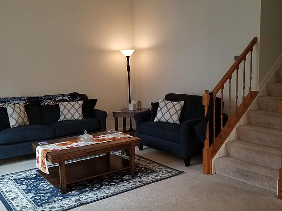 3rd image of 8366 Williamstowne Dr