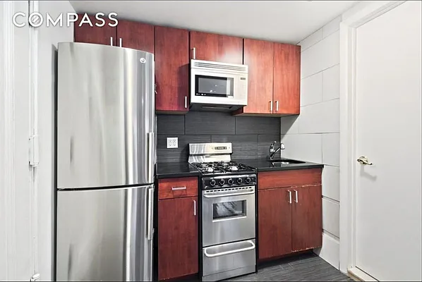 Rented by Compass | media 7