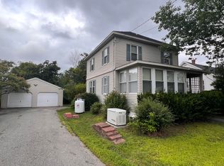 79 14th St, Bangor, ME 04401