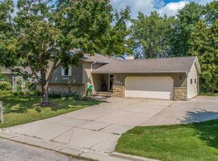 1232 Grove St, Menasha, WI 54952