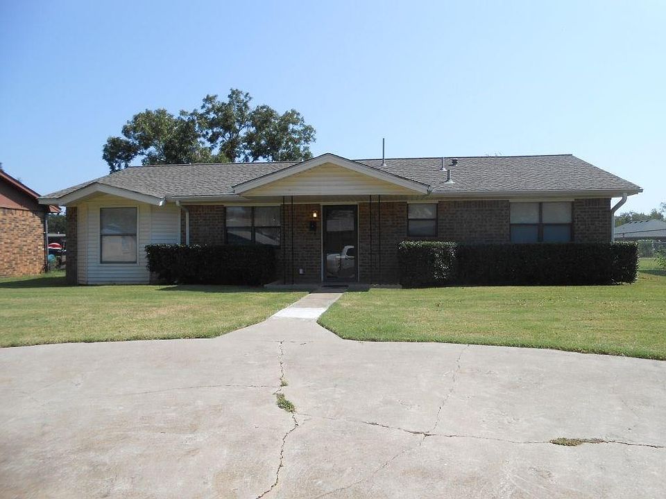 1st image of 708 Seminole Dr