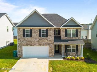 8134 Zenith Ln, Powell, TN 37849