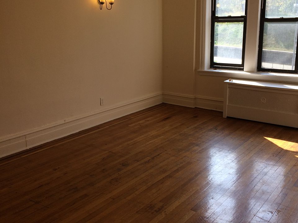 2nd image of 7025 150th St #D15