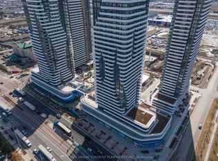 28 Interchange Way #1111, Vaughan, ON L4K 5C3
