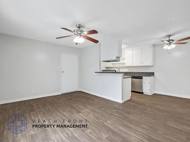 12417 Benedict Ave. — Photo 26