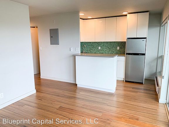 3rd image of 2101 7th Ave W APT 301