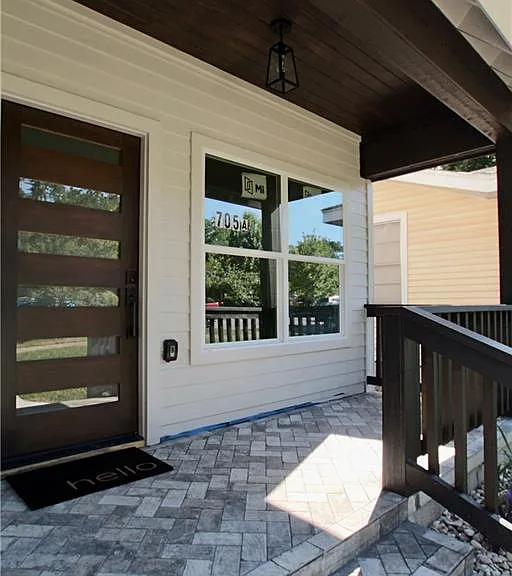 705 Harris Ave — Photo 4