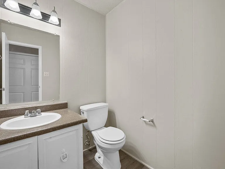 Brookside Apartments — Photo 24