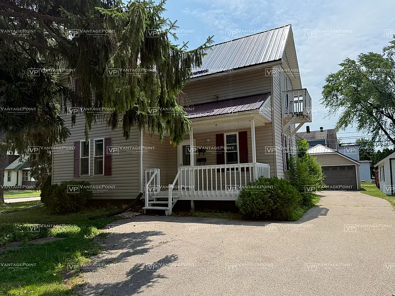 420 1/2 E Pine St — Photo 2