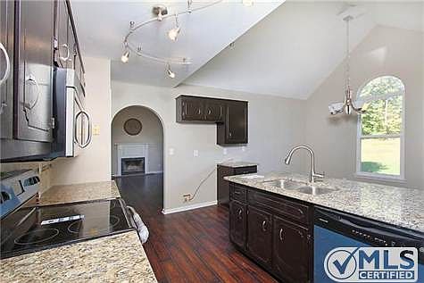 3rd image of 1000 Cheekwood Trl