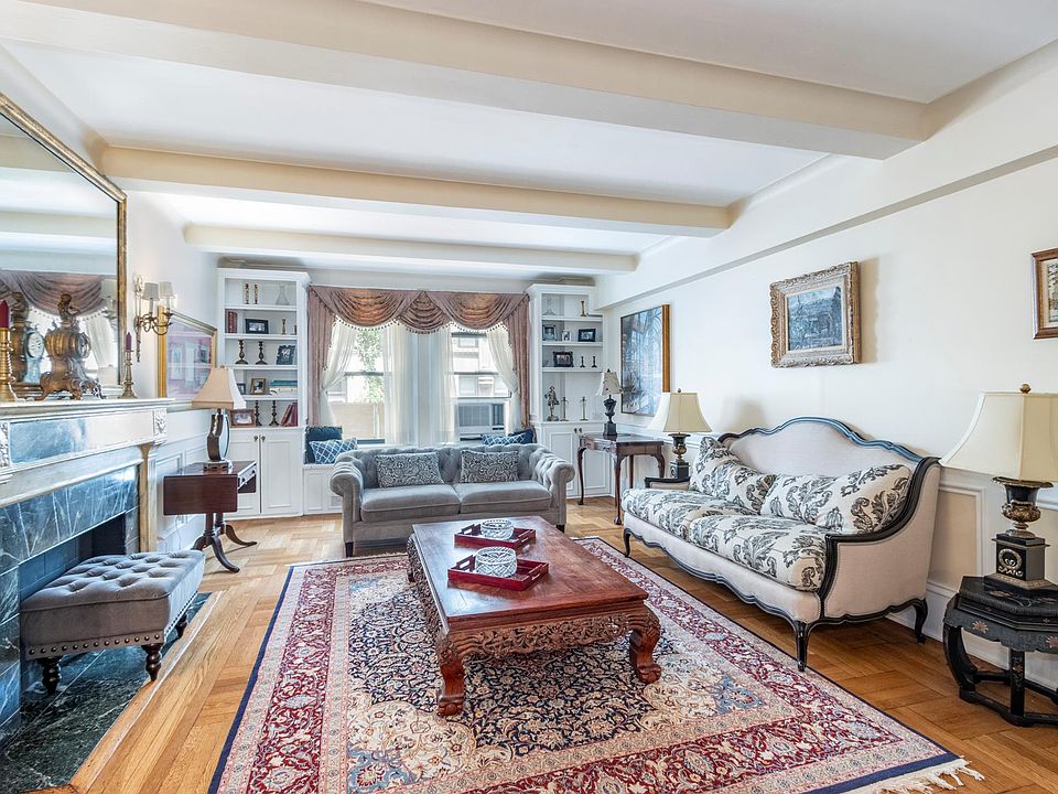 1st image of 30 Beekman Pl #2D