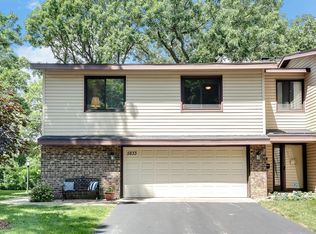 5833 Hyland Courts Dr, Bloomington, MN 55437