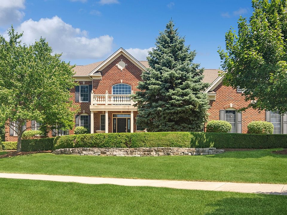 1st image of 2 Turnbury Ct