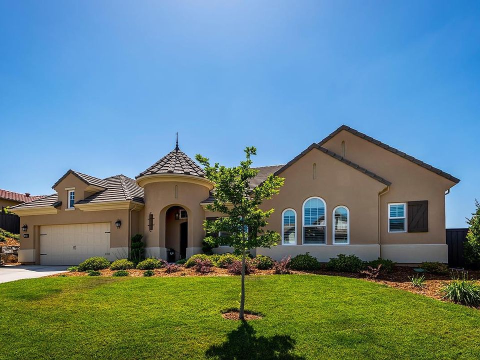 2nd image of 650 Idlewood Pl