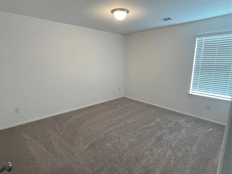 8111 Royal Palm Ct — Photo 42