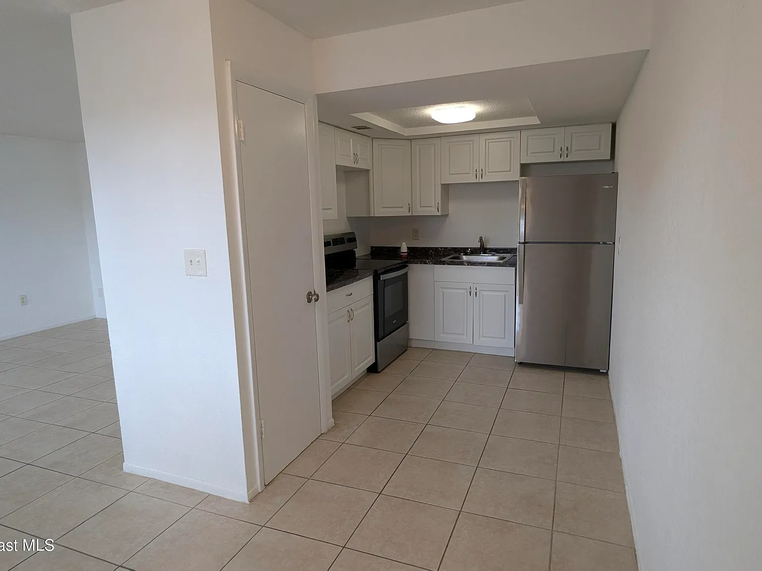 2 bed, 1.0 bath, 795 sqft, $1,270 — Photo 4