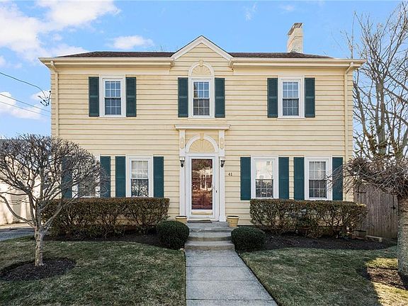 3rd image of 41 Stadium Rd