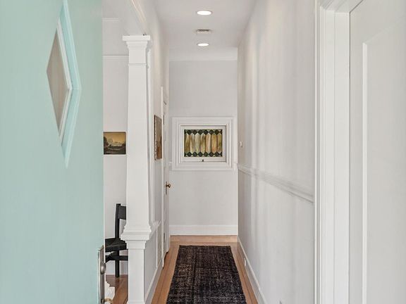 3rd image of 3 Calumet Avenue