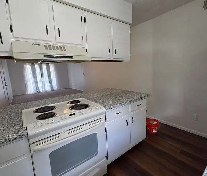 3546 Tudor Dr #D — Photo 43