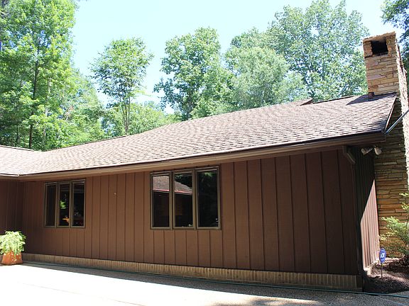 Side View into Living Area