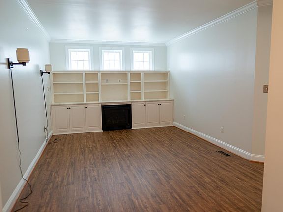 5th image of 14741 Dogwood Park Ln