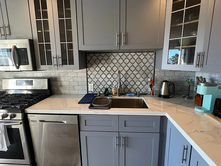 351 Mangels Ave — Photo 10