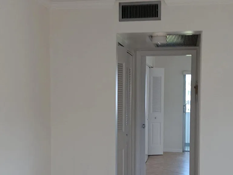 209 Camden E #209 — Photo 8