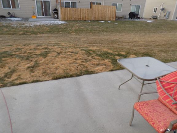 4th image of 974 N River Rock Dr