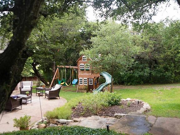 4th image of 811 Poage Dr