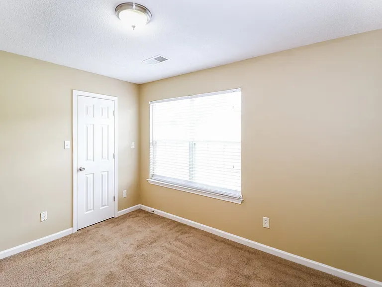 4551 Blue River Dr — Photo 17