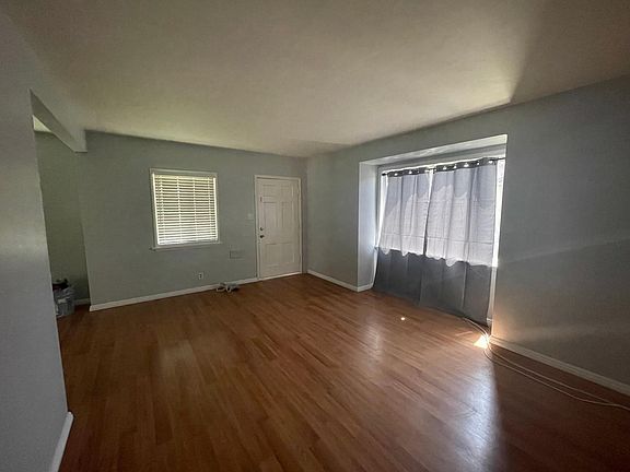 5th image of 225 N Taylor Ave
