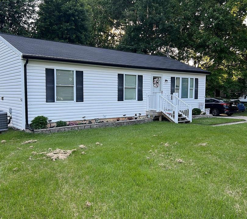 1st image of 2408 Willoughby Beach Rd