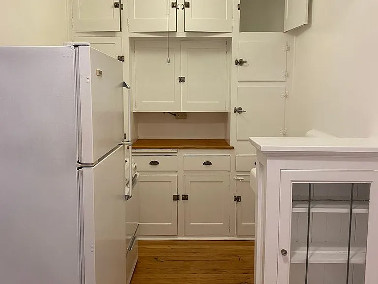 2235 NW Johnson St — Photo 37