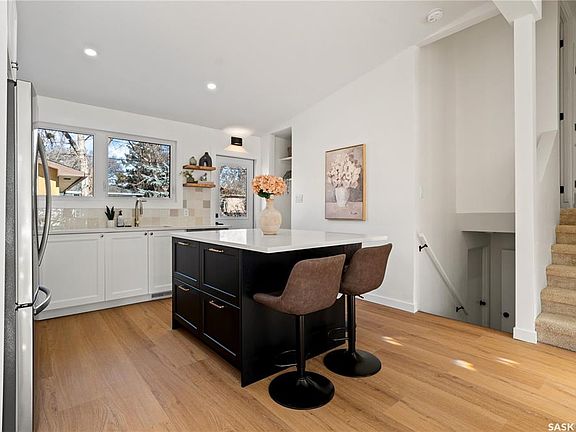 4th image of 2832 Grant ROAD