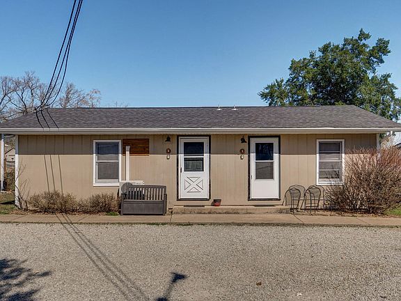 3rd image of 1715 Hideaway Road #D