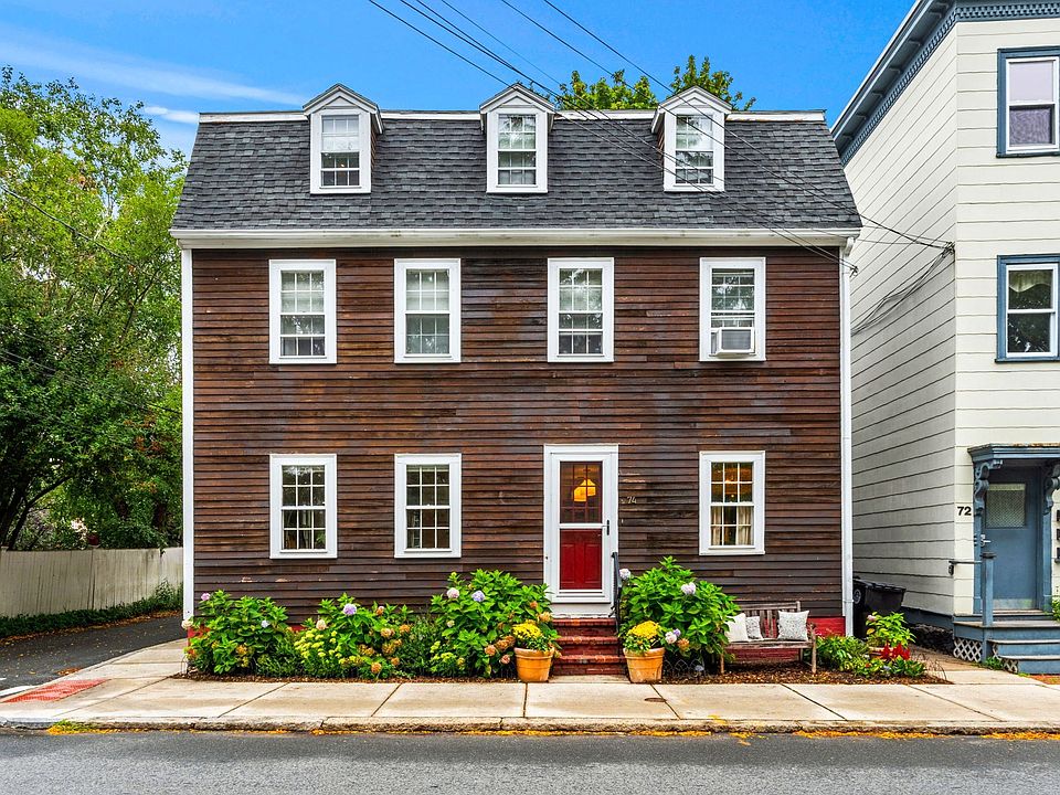 1st image of 74 Derby St #74