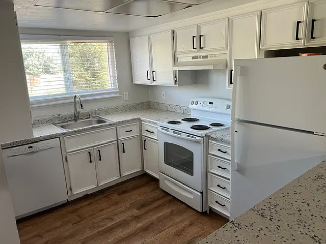 415 S Willard Ave #2 — Photo 1